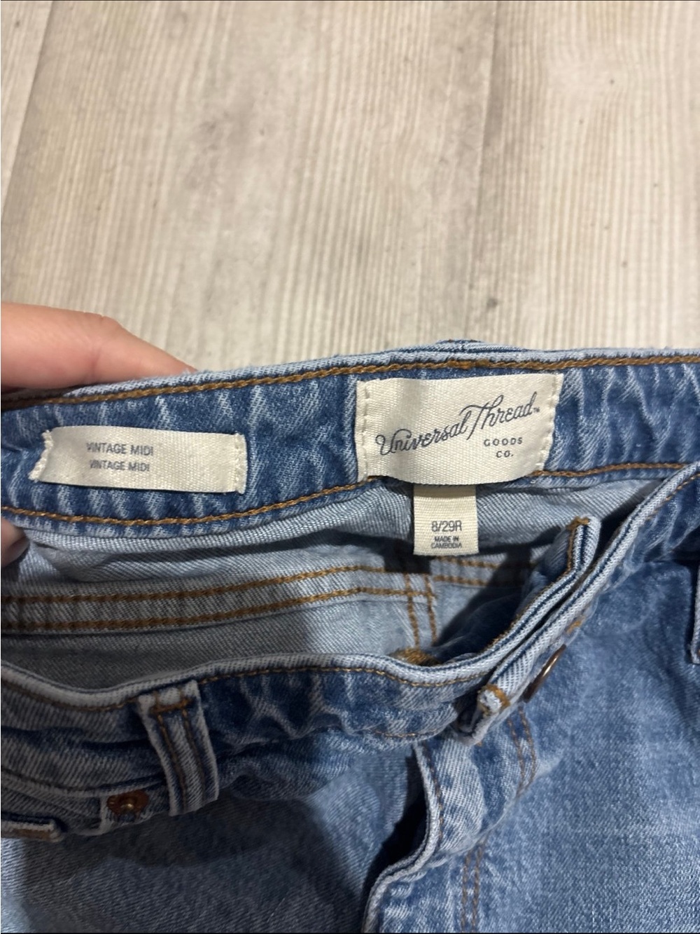 Universal Threads - Picture 7 of 7